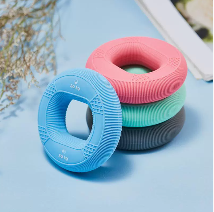 Striped Silicone Dual-Resistance Hand Grip Trainer for Men, Arm Muscle Training Grip Ball