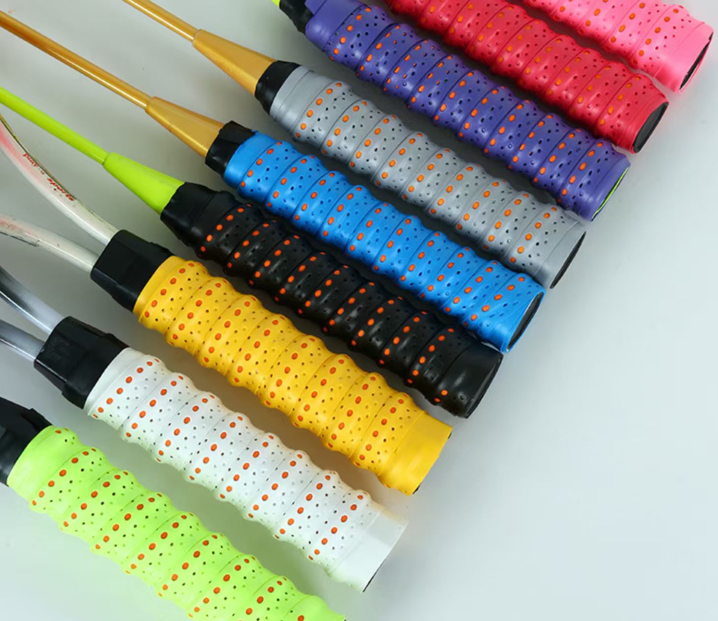 Laminated thickened non-slip dual-color keel grip tape with perforations for badminton and tennis racket sweat absorption