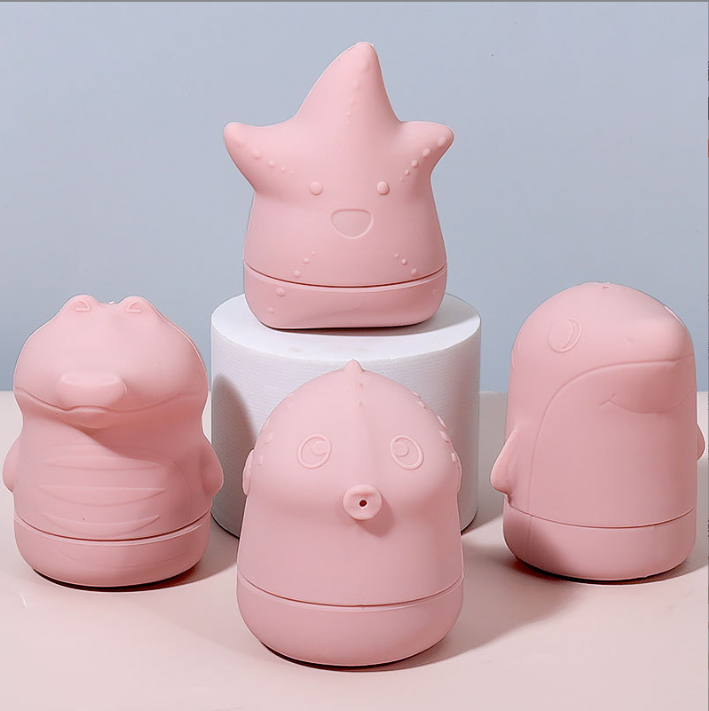 Amazon new silicone baby bath toy astronaut flying saucer cartoon water play toddler bath toy