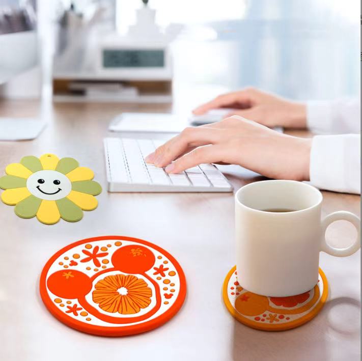 Factory customized cartoon silicone cup coaster ring, high temperature resistant, non-slip, heat-insulating mat, PVC resin coffee cup insulation sleeve
