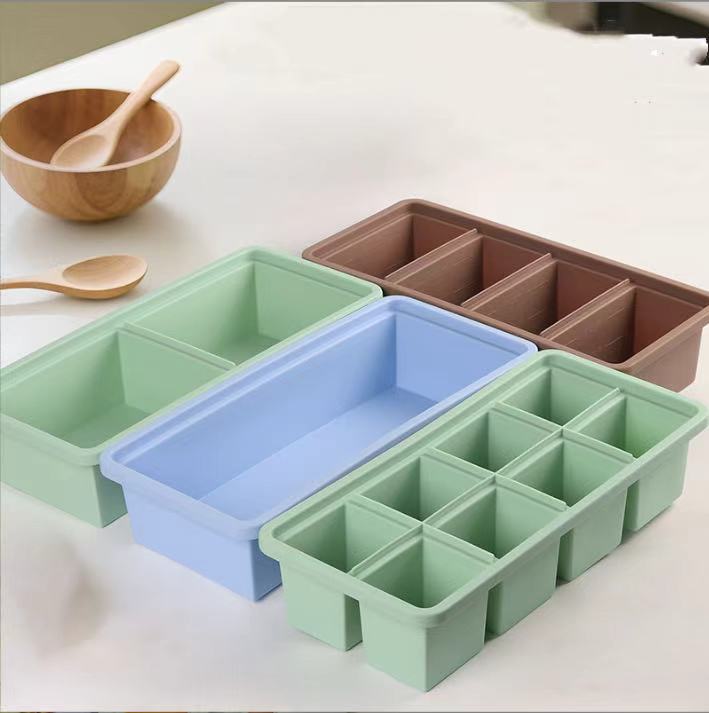 Large-capacity silicone soup container with lid, multi-compartment ice cube mold, ice tray, baby food storage box, silicone freezer portioning box