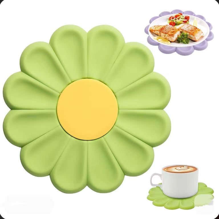 Set of 5 Daisy-Shaped Silicone Coasters, Heat-Resistant and Anti-Scald Placemats