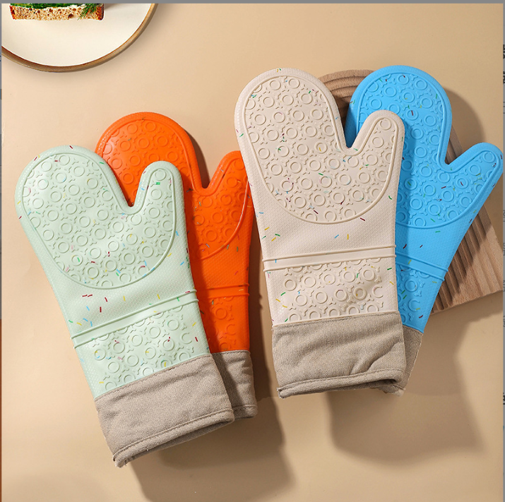 Wholesale Long Silicone Gloves with Nordic Colorful Dots, Padded Silicone Heat-resistant Gloves, Oven Mitts, Kitchen Supplies