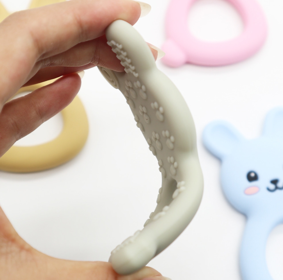 Anti-eating rabbit teether