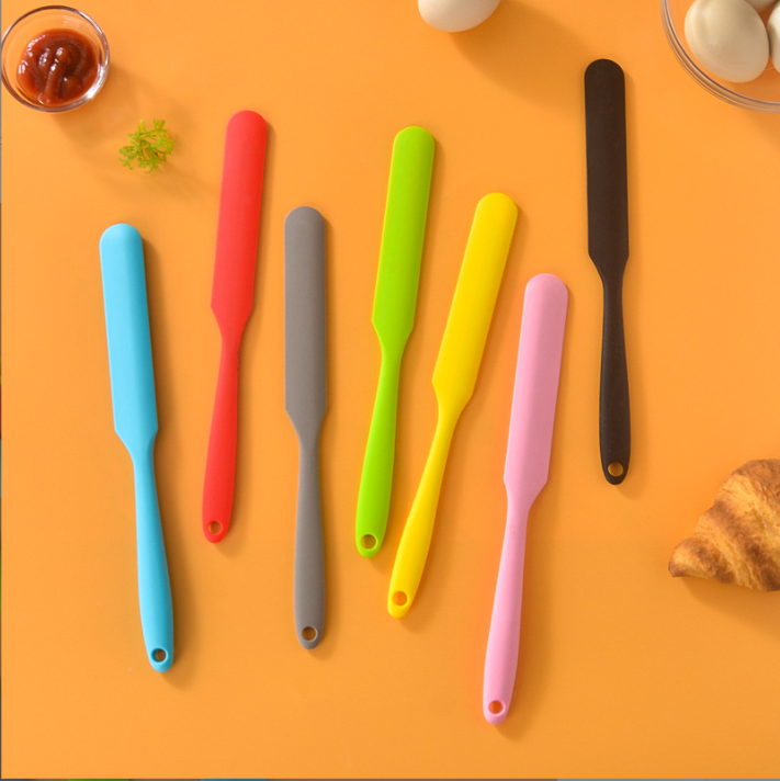 Silicone scraper, fully wrapped, integrated design, small long cake spreading knife for jam, cheese, butter, salad, and mixing