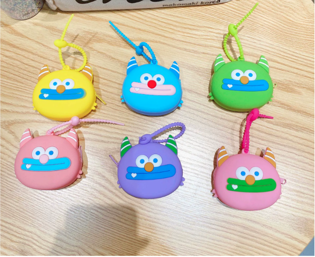 Creative Silicone Children's Coin Purse Keychain Pendant Mini Cute Bluetooth Earphone Storage Bag