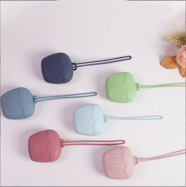 Portable Silicone Pacifier Storage Case with Lanyard Pacifier Bag Cartoon Ice Cream Silicone Pacifier Bag.
