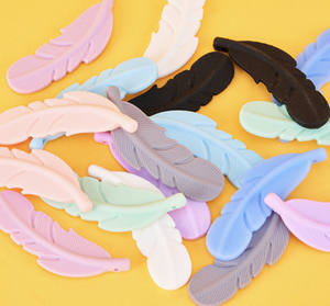 Silicone beads baby teething food grade feather handmade pendant necklace teether pacifier (1).jpg